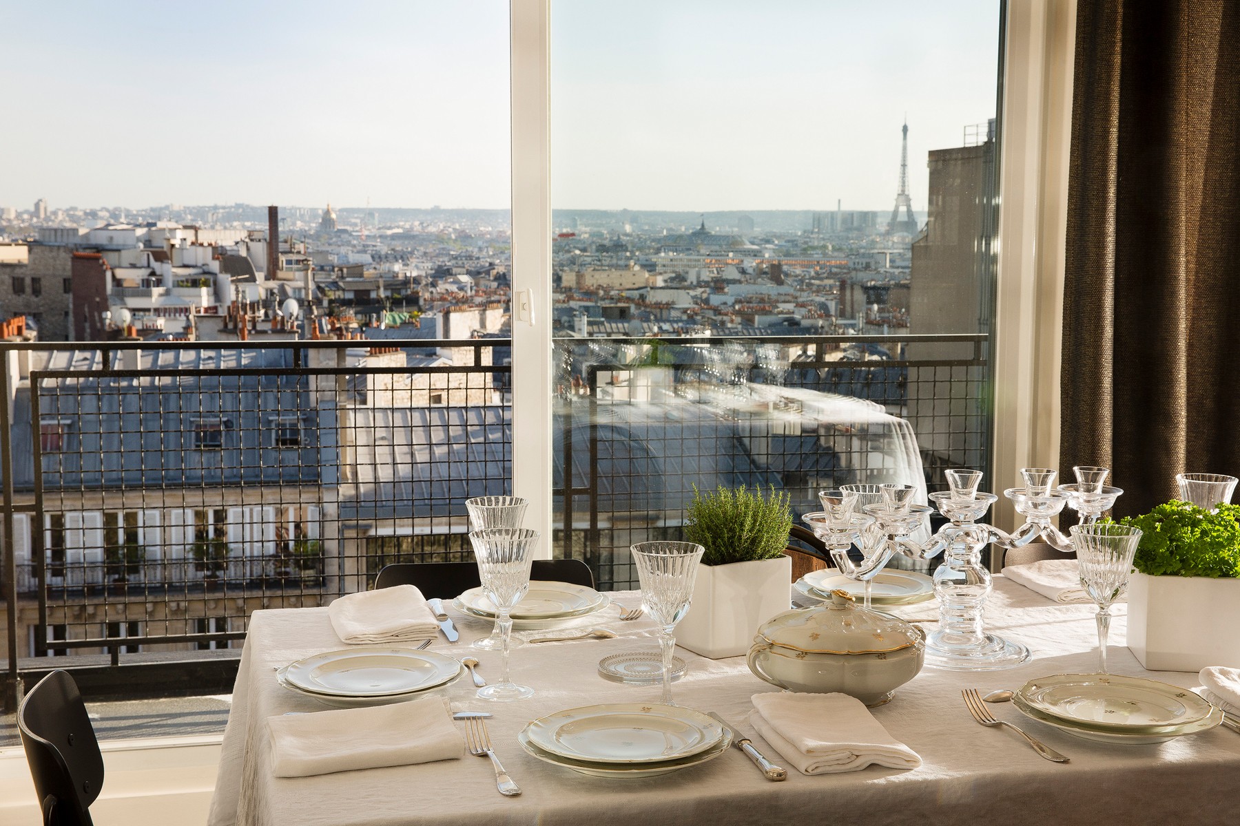 le chat noir montmartre hotel